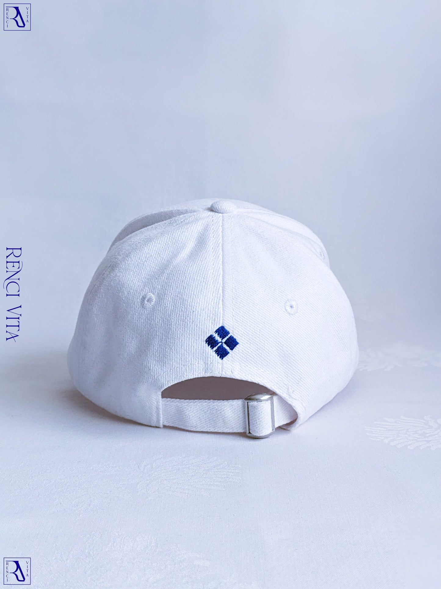 Blue & White Porcelain Cap